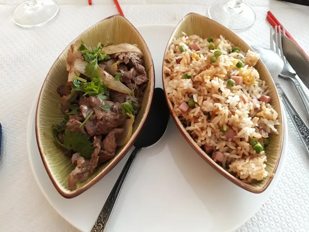 Boeuf Aux Oignons Et Riz Cantonais